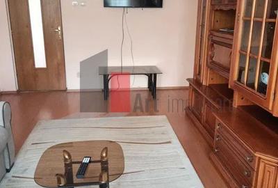 Apartament cu 3 camere decomandat în Gorjului
