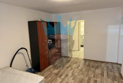 Apartament cu 3 camere semidecomandat, mobilat în Parcul Circului