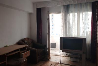 Apartament cu 2 camere decomandat în Sud