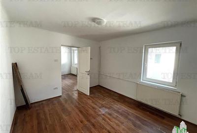 Casa cu potential investitional, de vanzare in zona Tei - 3