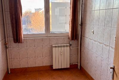 Apartament 3 camere, 8 minute metrou Gorjului- Direct proprietar - 12