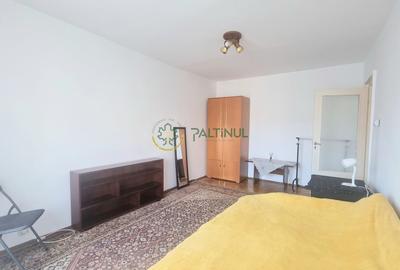 Apartament cu 3 camere decomandat, mobilat în Calea Dumbrăvii