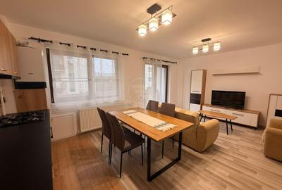 Apartament cu 3 camere semidecomandat în Florești