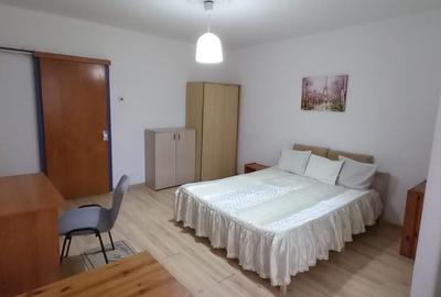 Garsonieră semidecomandată, mobilată în Lujerului