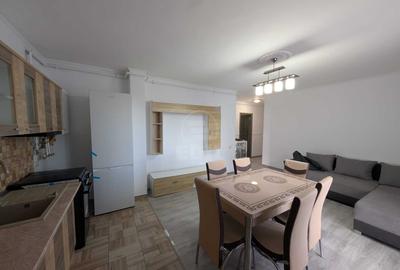 Apartament cu 3 camere semidecomandat în Florești