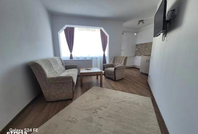 Garsonieră complet renovată - 1