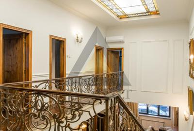 Casă individuală cu 6 camere în Capitale