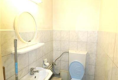 Apartament 3 camere , 2 dormitoare, zona ultracentrala - 12
