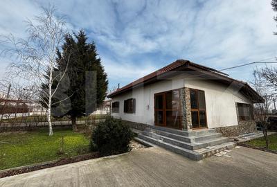 Casă individuală cu 2 camere în Exterior Est