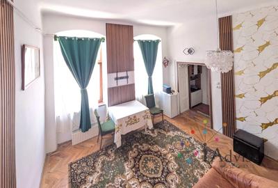 Garsonieră decomandată în Central
