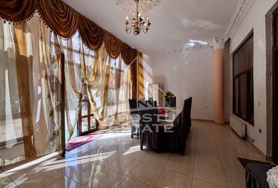Apartament cu 5 camere semidecomandat în Central