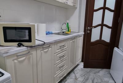 Apartament cu 2 camere semidecomandat în P-ța Unirii