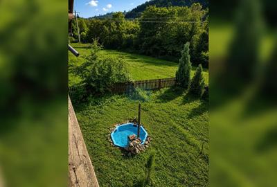Vilă exclusivă cu ciubăr la munte Teren 8573 mp Cabană 136 mp  Vama - 2