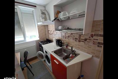 Apartament De Închiriat Cu Două Camere În Zona Drumul Taberei sec.6 - 4