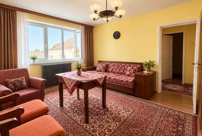 Apartament cu 3 camere semidecomandat în Bălcescu