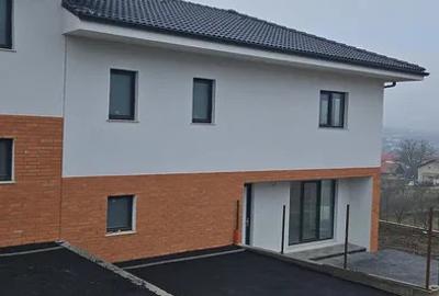 Duplex cu 4 camere în Chinteni