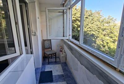 APARTAMENT 3 CAMERE BLOC REABILITAT ZONA LINISTITA GHIRLANDEI - 3