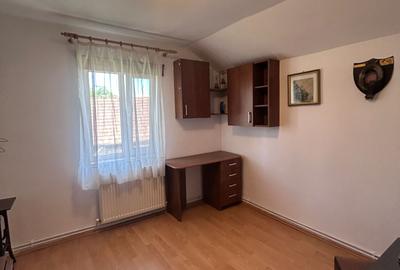 Casa tip triplex cu 4 camere de inchiriat !!!! - 14