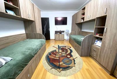 Apartament cu 2 camere decomandat, mobilat în Vasile Aaron