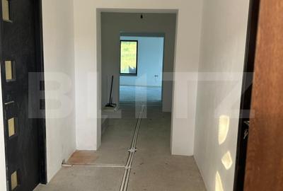 Casă individuală cu 8 camere în Cocu