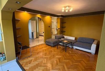 Apartament cu 3 camere decomandat, mobilat în Girocului