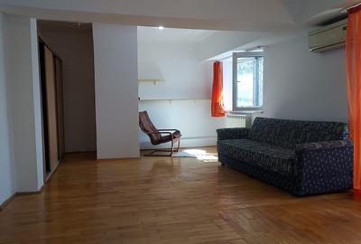 Bd Unirii Rond Alba Iulia - garsoniera dubla, 50 mp, centrala proprie, 430 euro - 11