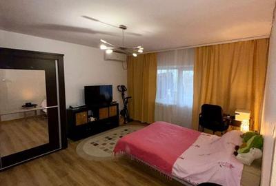 Garsonieră decomandată, mobilată în Brâncoveanu
