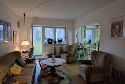 Apartament cu 4 camere semidecomandat în Drumul Taberei