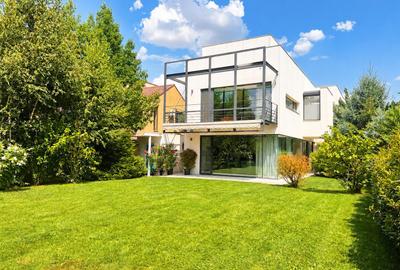 Furnished fully equipped G+2 villa 2014 building, 5 terraces, 700sqm plot Pipera - 30