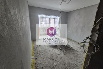 Apartament cu 3 camere decomandat în Luncă