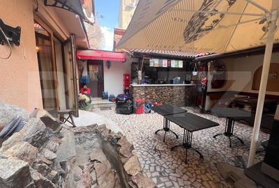 Spațiu comercial, de 248.00 mp, în Rovine