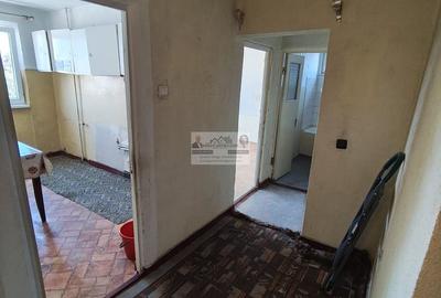 Apartament 3 camere Tecuci/Bl Turn Ghe Petrascu - 3