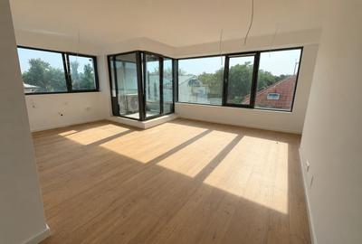Apartament cu 3 camere decomandat în Mihai Bravu