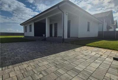 Casă individuală cu 4 camere în Moșnița Nouă