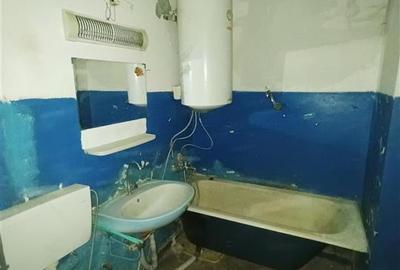 Apartament 3 camere in Moldova Noua - 5
