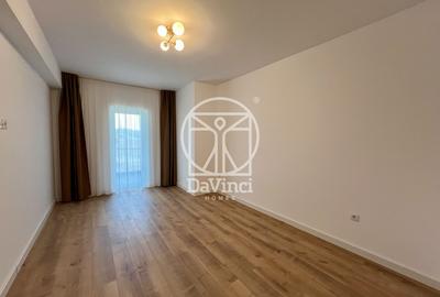 Apartament cu 3 camere decomandat în Exterior Vest