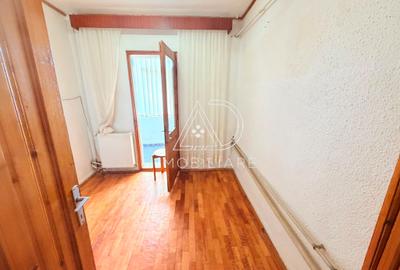 Vânzare apartament 2 camere, etaj 3 , Zona 9 Mai - 5