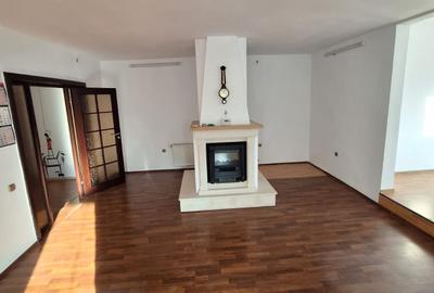 Faleza Nord, imobil P+1, 7 camere - 3