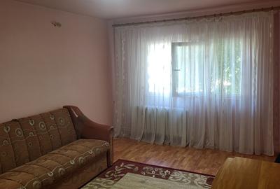 De inchiriat apartament 2 camere, situat etaj 1 in bloc mic, zona Hotel Vrancea. - 2
