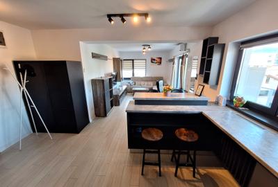 Apartament cu 2 camere semidecomandat, mobilat în Mihai Bravu