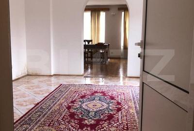 Casa de vanzare, cu 7 camere, 350 mp u & 2850 mp teren - 4