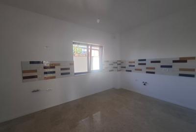 ​Vilă de Lux 4 Camere | Finisaje Top & Marmură | Terase Generoase - 9