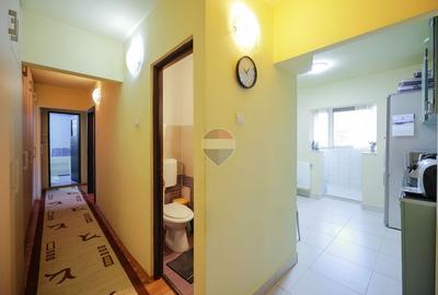 De vânzare apartament cu 3 camere , pe Strada Sovata - Oradea - 11
