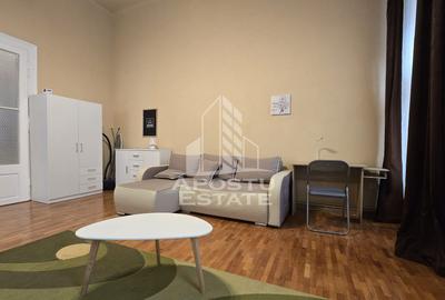 Apartament cu 2 camere semidecomandat, mobilat în Ultracentral