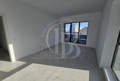 Apartament cu 3 camere decomandat în Titan