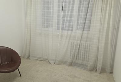 Apartament cu 3 camere decomandat în Politehnica