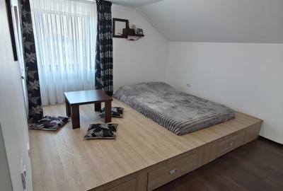 Casă P+M cu placă de beton, teren 450 mp, curte amenajată – Giurgiu, Str. Negru - 12