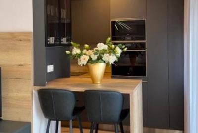 Apartament cu 2 camere semidecomandat, mobilat în Floreasca