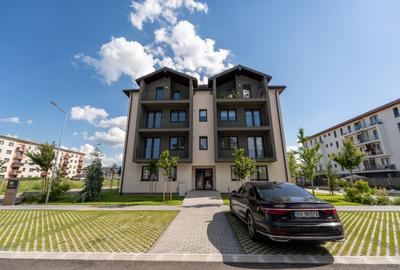 Apartament cu 2 camere semidecomandat în Tractorul