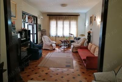Apartament cu 3 camere circular, mobilat în Universitate